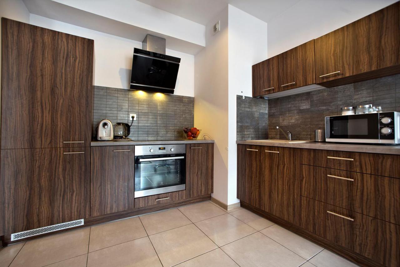 Airport Okecie Klobucka P&O Serviced Apartments Warschau Exterior foto